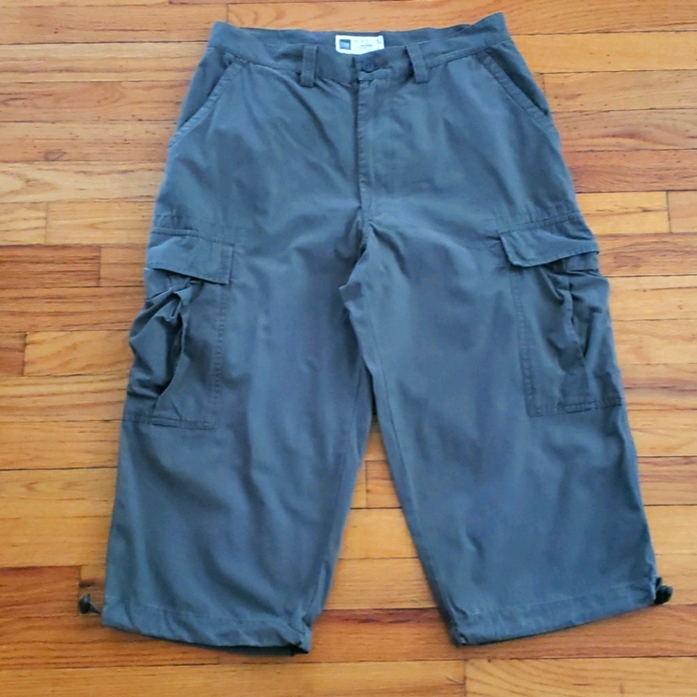 Khaki cropped cargo pants